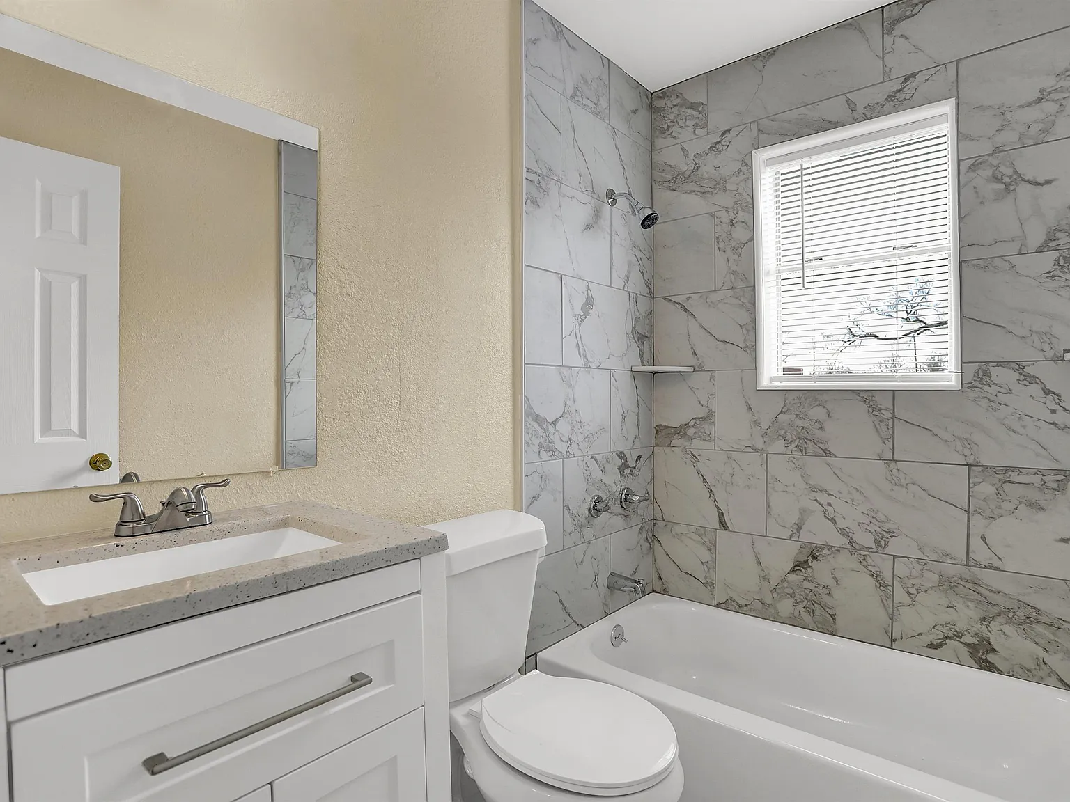 693 Looney Avenue — Photo 2