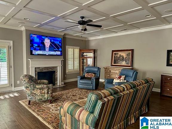 5th image of 351 Rock Dr