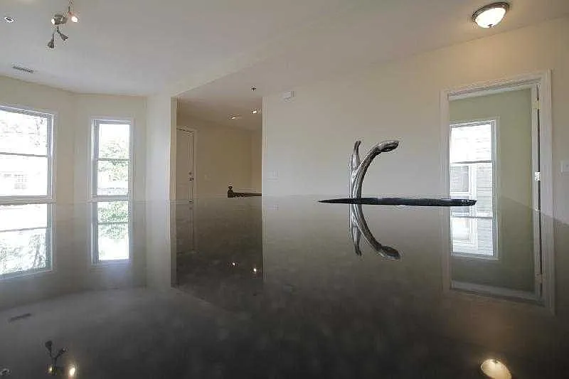 4 bed, $5,100 — Photo 4