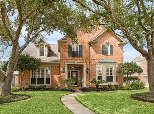 1511 Forest Bend Dr, Sugar Land, TX 77479