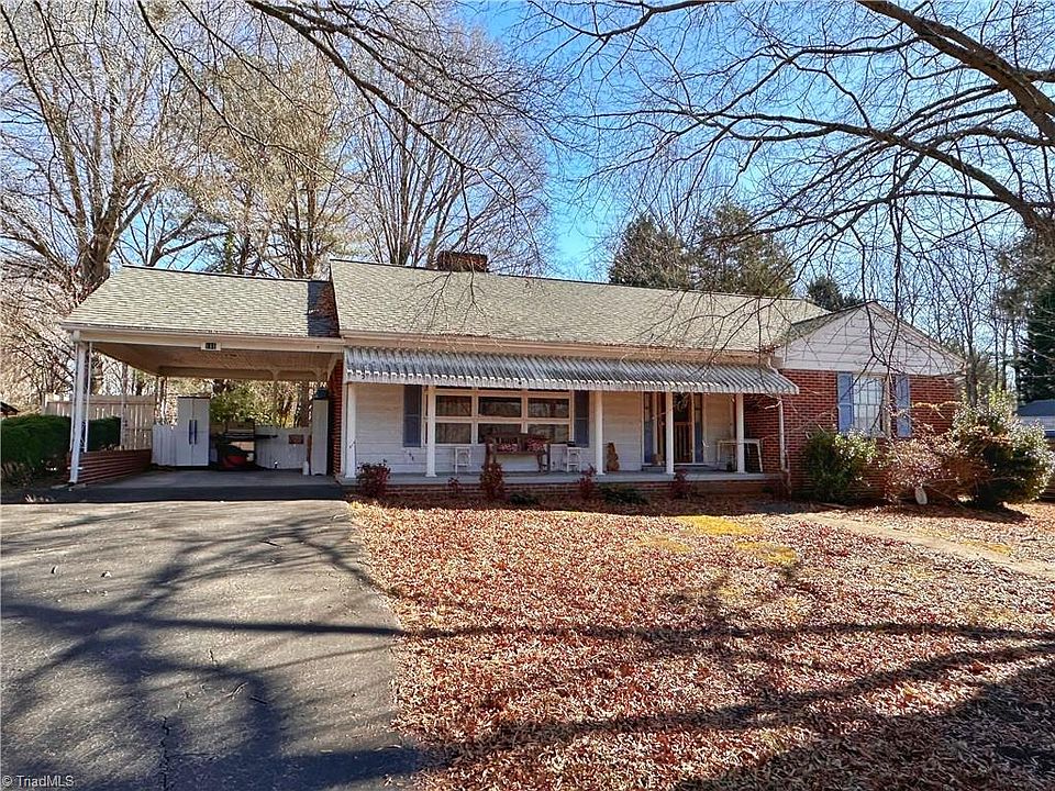 1st image of 111 Oaklawn St