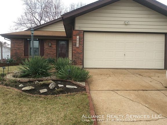 2nd image of 1383 Woodpath Dr