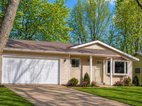 1317 38th St NW, Rochester, MN 55901