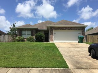 13731 Fox Hill Dr, Gulfport, MS 39503