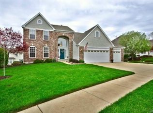267 Strecker Farms Ct, Ballwin, MO