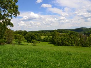 388 McCombs Rd, Venetia, PA 15367