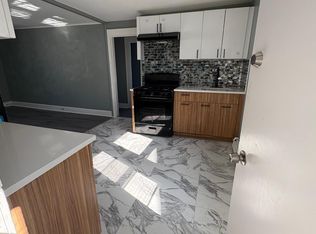 556 S Clinton St FLOOR 3, East Orange, NJ