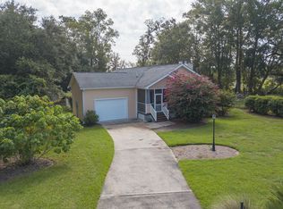 661 Paige Point Rd, Seabrook, SC 29940
