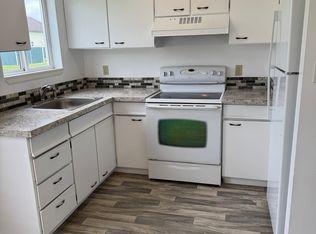 428 2nd St APT 1, Raymond, WA 98577