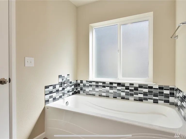 15512 SE 277th Pl — Photo 14