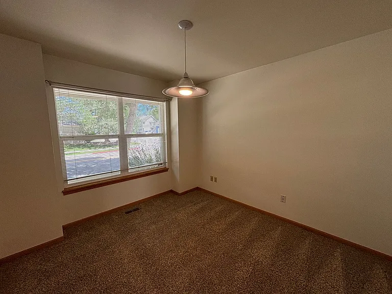 3425 Red Mountain Dr — Photo 15