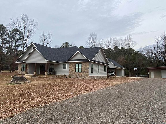 3rd image of 250 Honeysuckle Ln