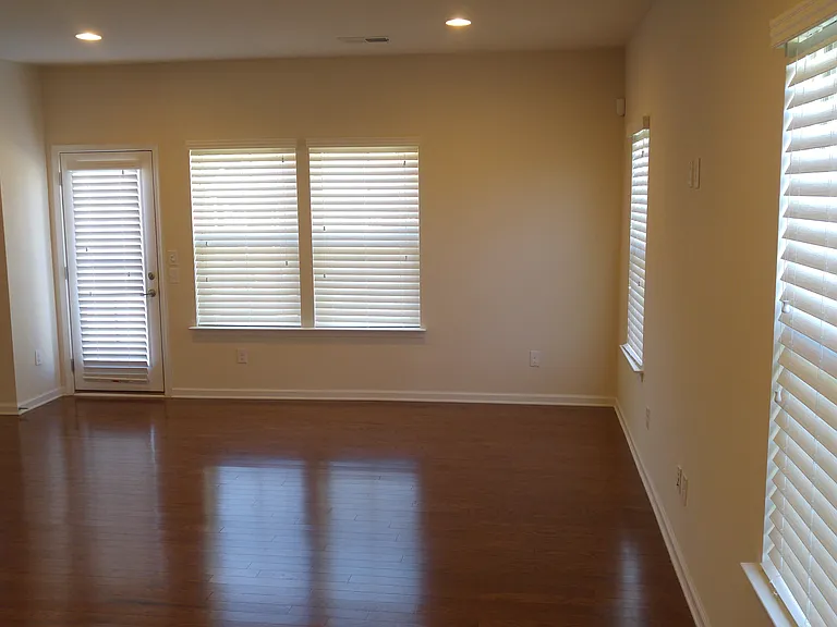 2504 Alyssa Ln — Photo 7