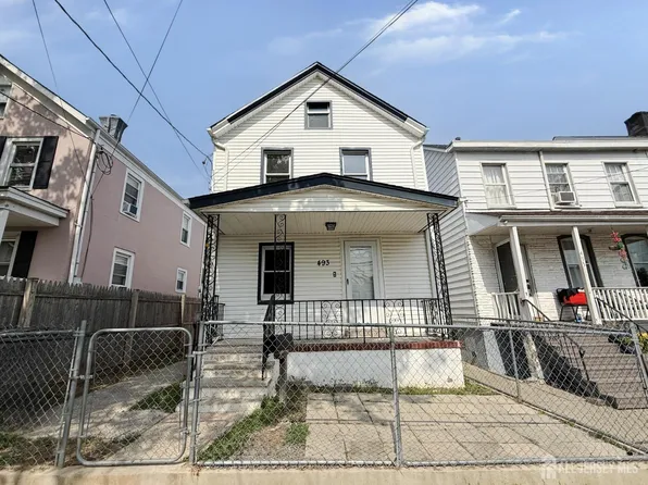 493 Miller St, Perth Amboy, NJ 08861