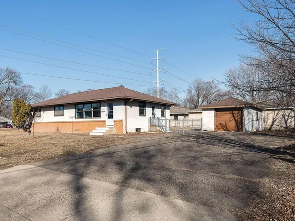 5900 Xerxes Ave N, Brooklyn Center, MN 55430