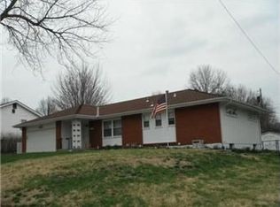 16708 E Cogan Dr, Independence, MO 64055