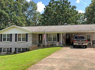 724 Sanota Dr, Anniston, AL 36206