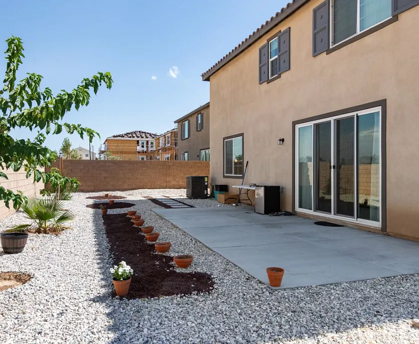 4 bed, 2723 sqft, $3,100 — Photo 4