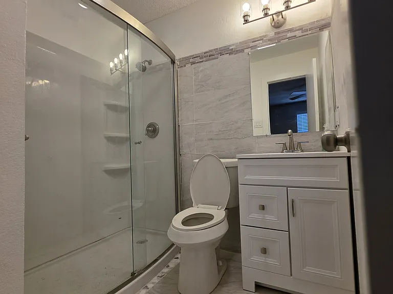 7501 April Ln #7501 — Photo 9