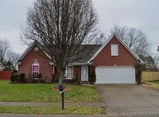 5517 Raintree Rdg, Jeffersonville, IN 47130