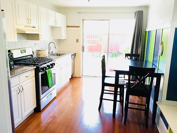 4th image of 433 Mastick Ave #A