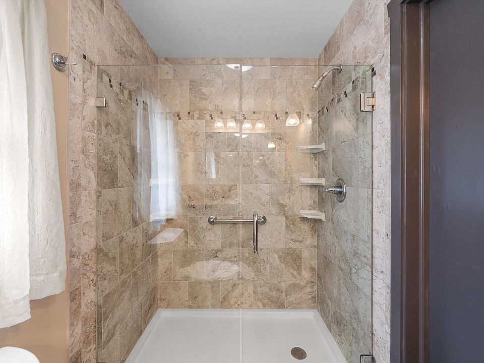 28079 Goddard Rd, photo 28