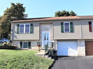 137 Irene Ave, Ephrata, PA 17522