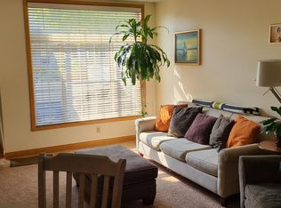 1959 N Ruby Ct, Saint Paul, MN 55122