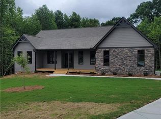 67 Parkview Dr, Cleveland, GA 30528