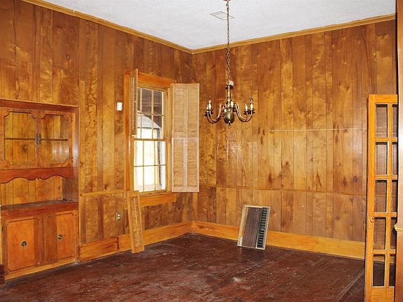 5th image of 1306 Lake St