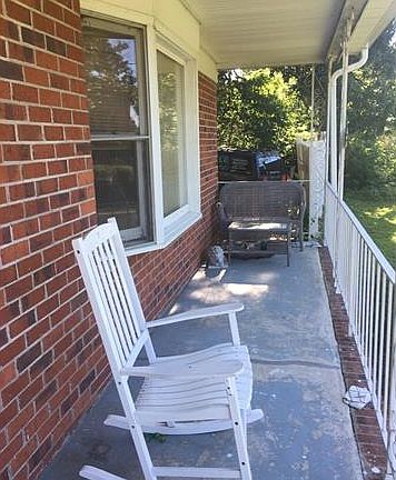 3rd image of 1500 Lakeside Ave
