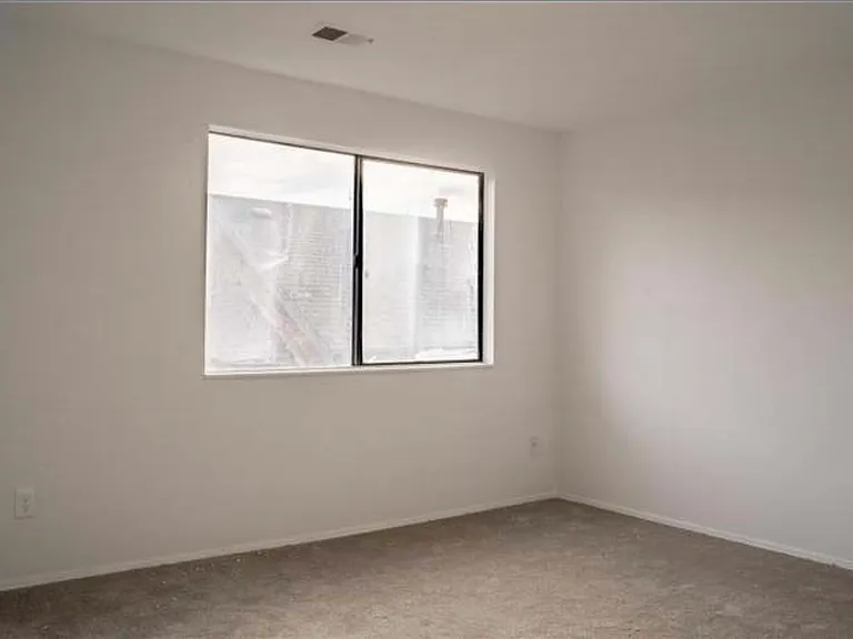 313 W Lehow Ave #13 — Photo 10