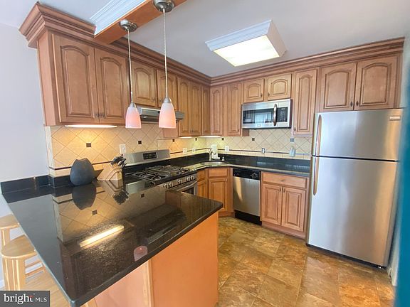 4th image of 4501 Arlington Blvd APT 312