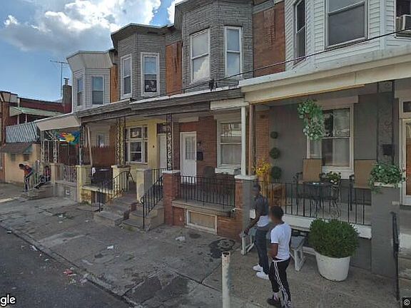 2nd image of 1938 E Thayer St