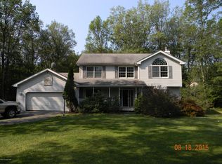 3 Twelve Oaks Trl, Saylorsburg, PA 18353