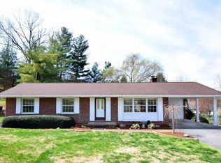 3813 Telstar Dr, Kingsport, TN 37664