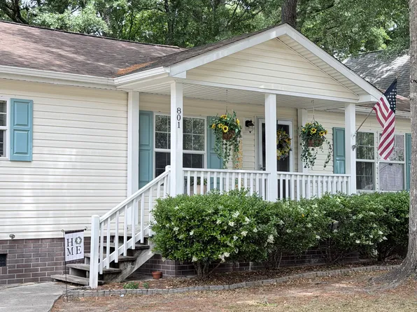 801 Red Lighthouse Ln, Wilmington, NC 28412