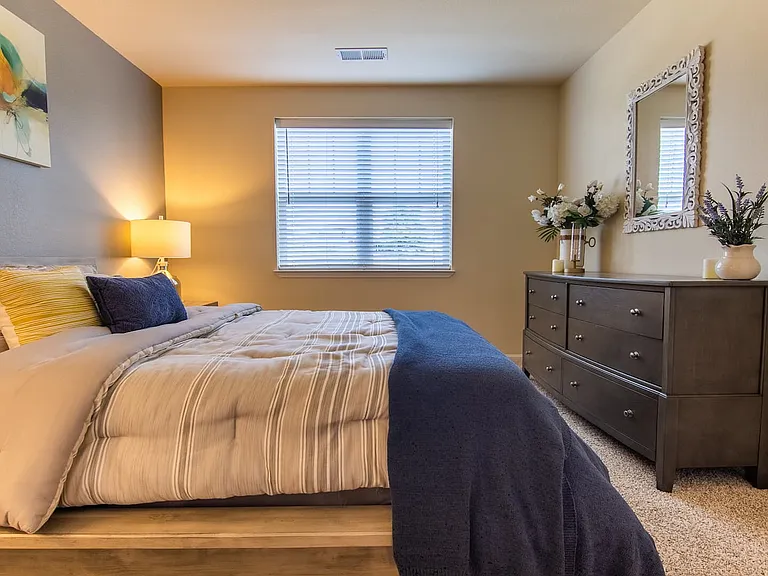 Springs at Bettendorf Apartments — Photo 10