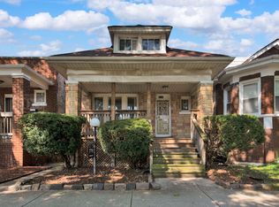 7710 S Rhodes Ave, Chicago, IL 60619