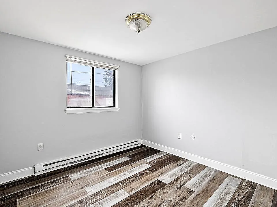 2 bed, $1,249 — Photo 4