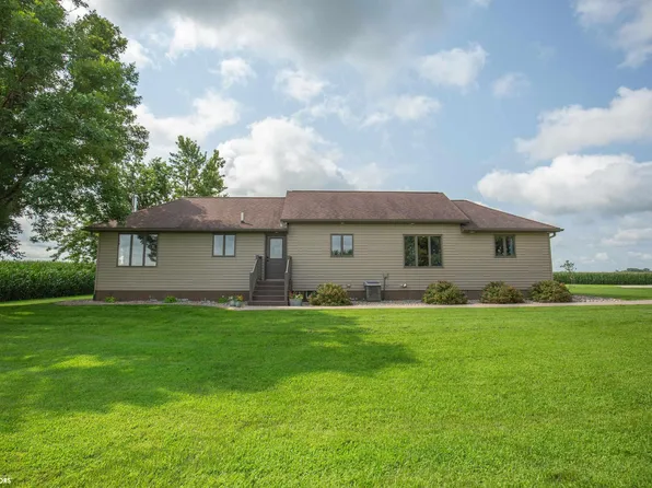 702 260th St, Algona, IA 50511