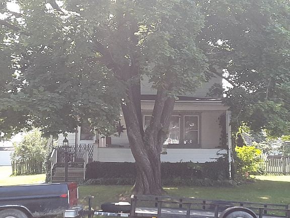 3rd image of 289 King St