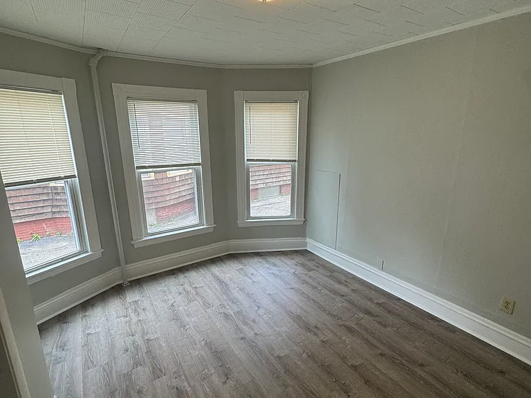 52 Howe St #1 — Photo 7