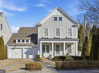 1010 Crossvine Rd, Roswell, GA 30075