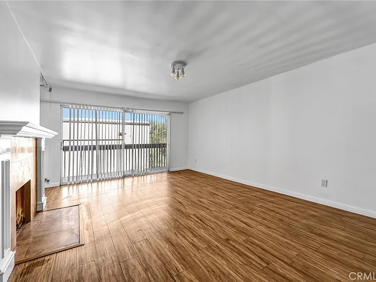 5334 Lindley Ave #319 — Photo 13