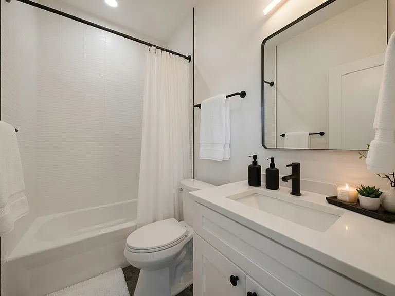 2931 W Washington Blvd #2 — Photo 9