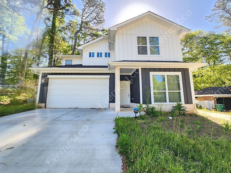 1st image of 2148 Lilac Ln