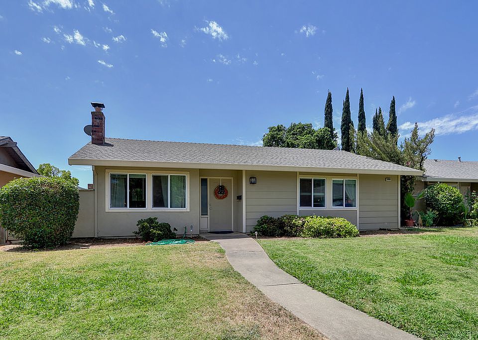 1st image of 8950 El Oro Plaza Dr