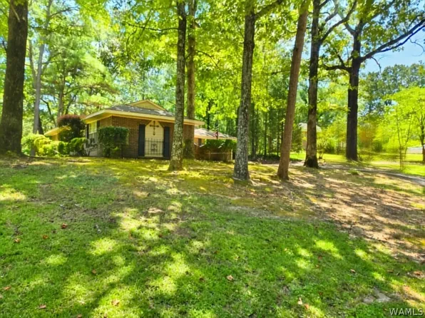 503 13th St SW, Fayette, AL 35555