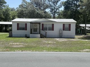 685 McDaniels Fishcamp Rd, Freeport, FL 32439